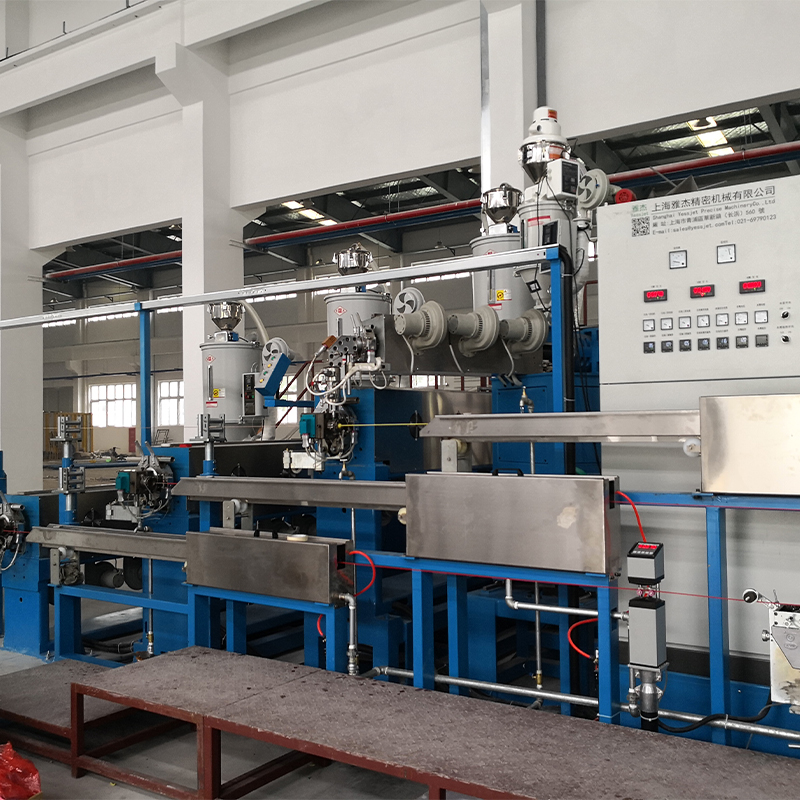 Extrusora de cabo XLPE PE com tanque de água